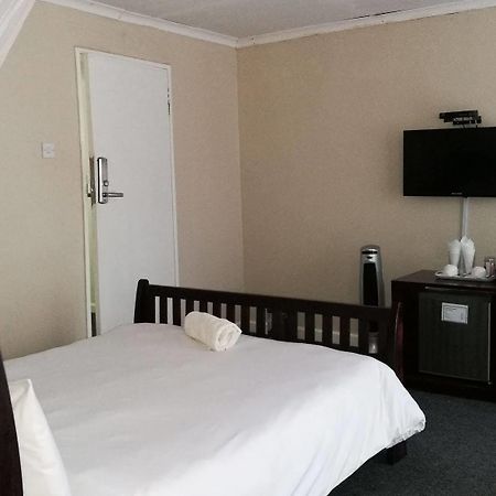 Lepatino Bed & Breakfast Ливингстън Екстериор снимка