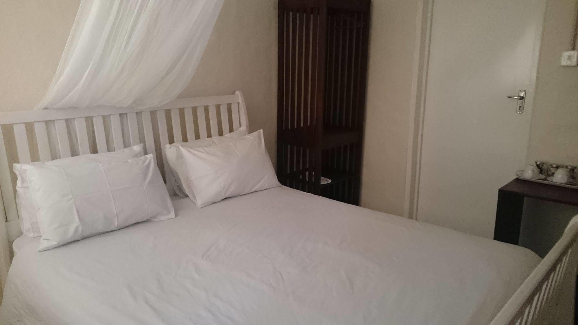 Lepatino Bed & Breakfast Ливингстън Екстериор снимка
