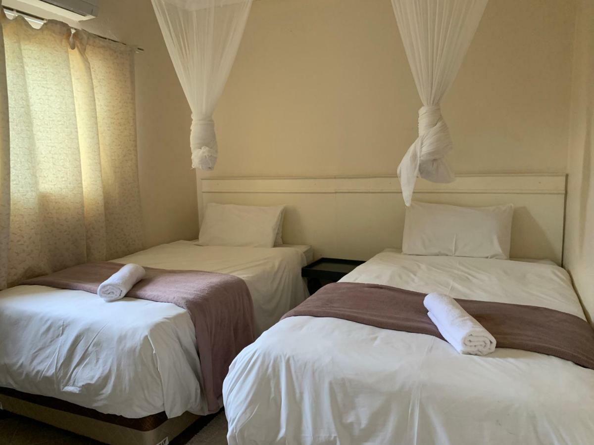 Lepatino Bed & Breakfast Ливингстън Екстериор снимка