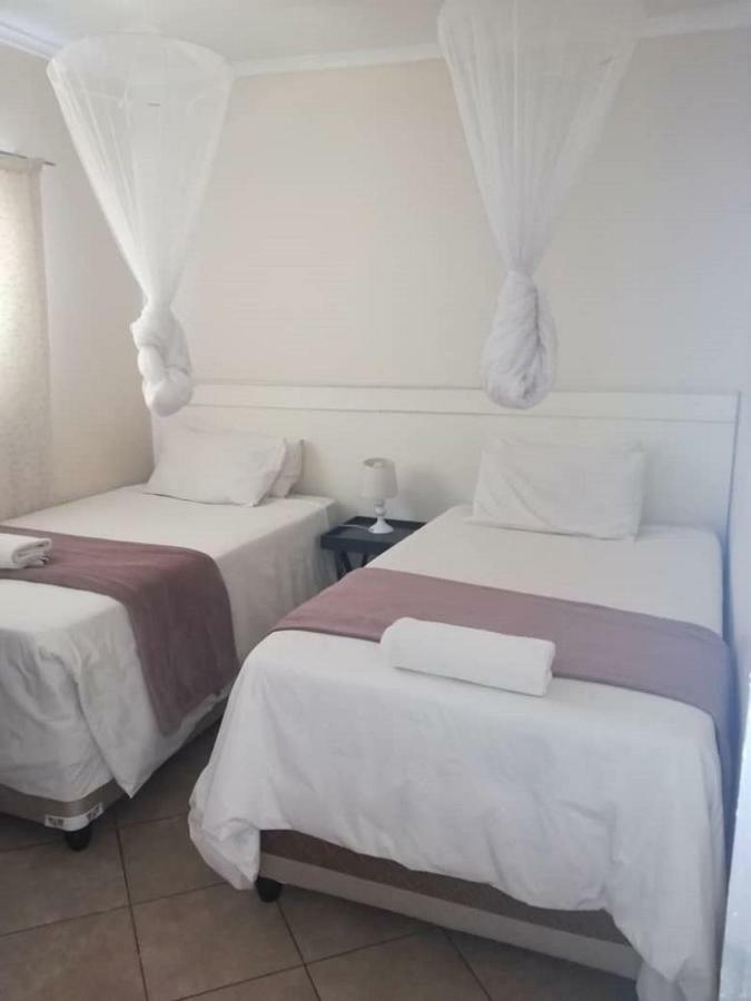 Lepatino Bed & Breakfast Ливингстън Екстериор снимка